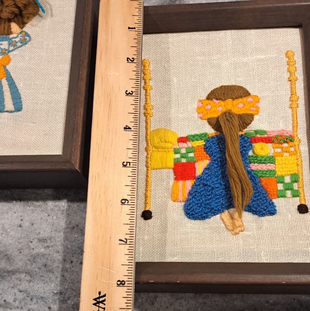 Vintage Pair of Wooden Framed Embroidery Wall Hangings - Picture 4 of 7